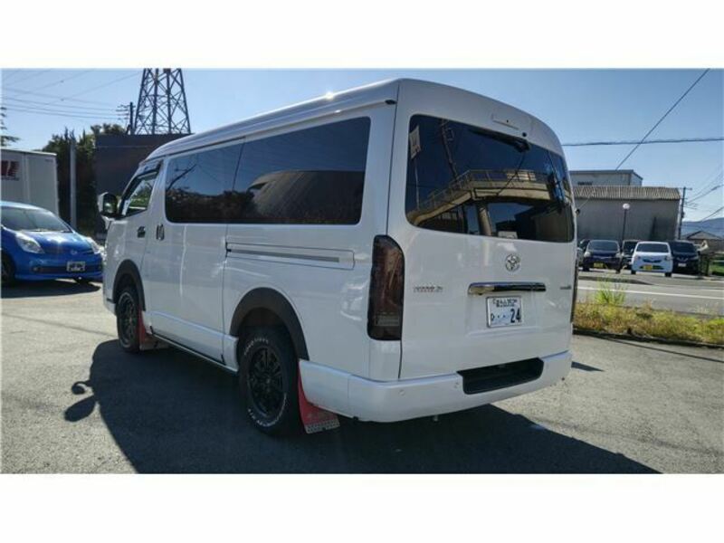 HIACE VAN-12