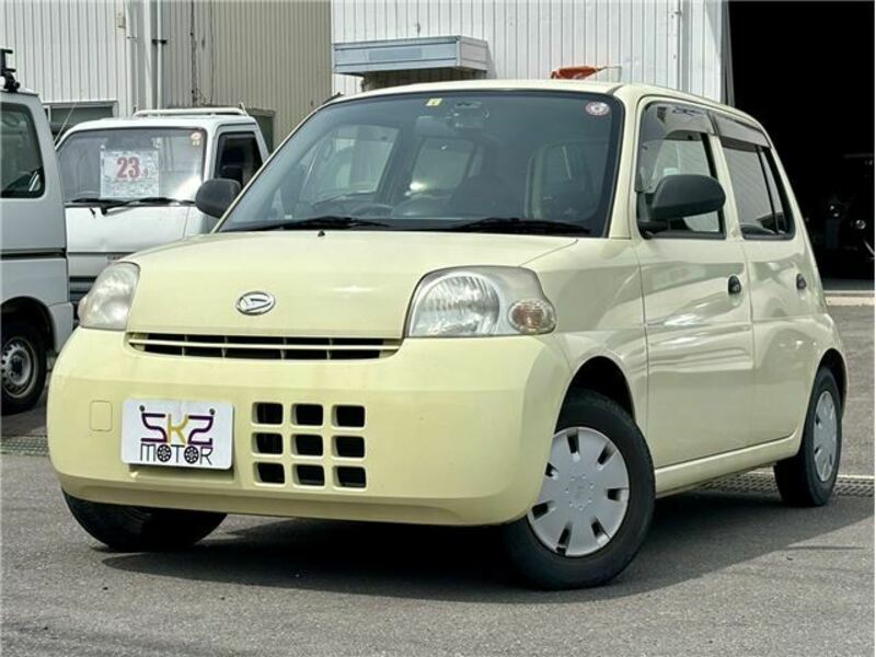 DAIHATSU　ESSE