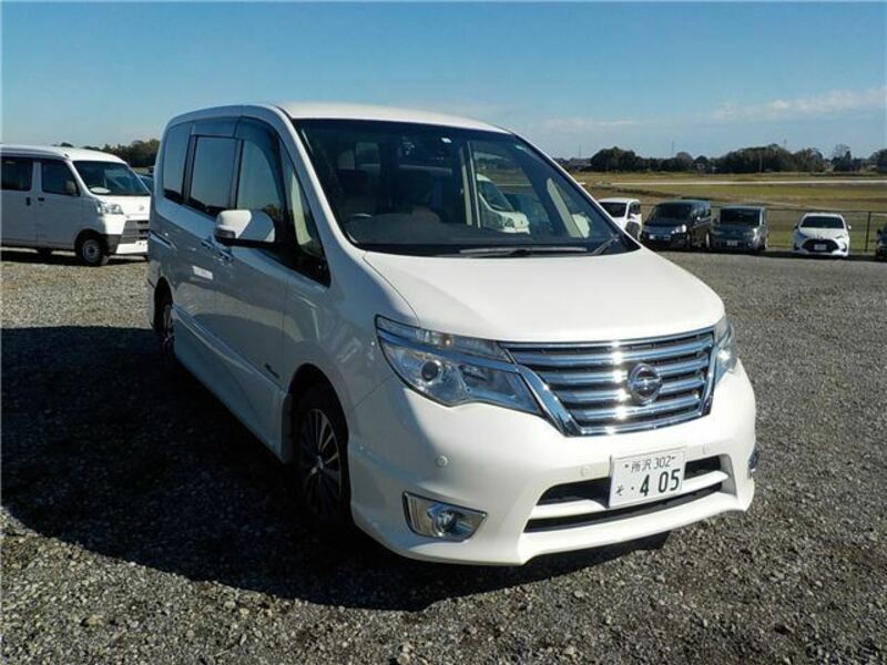 NISSAN SERENA