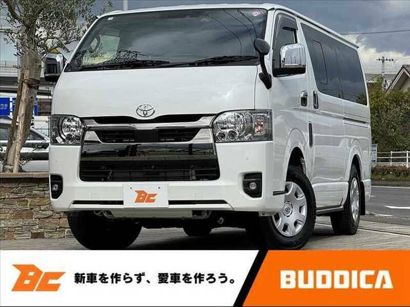 TOYOTA　HIACE VAN