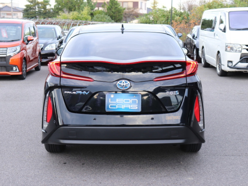 PRIUS PHV