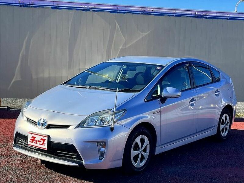 TOYOTA　PRIUS