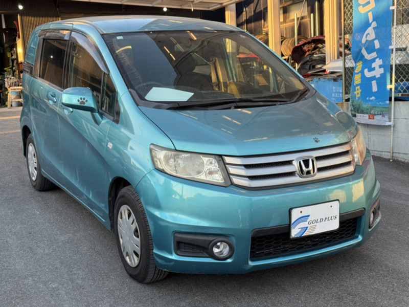 HONDA FREED SPIKE