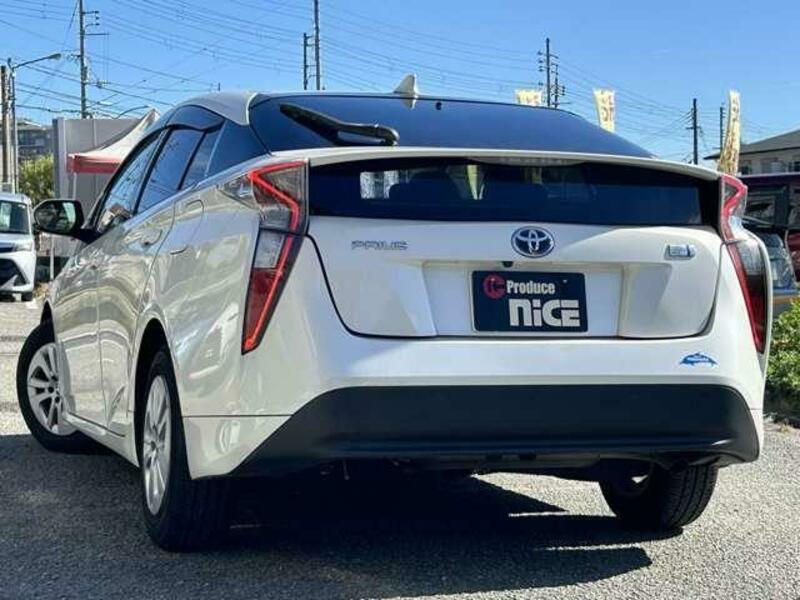 PRIUS-1