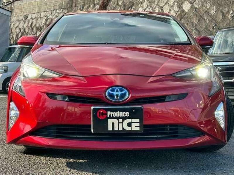 PRIUS-8