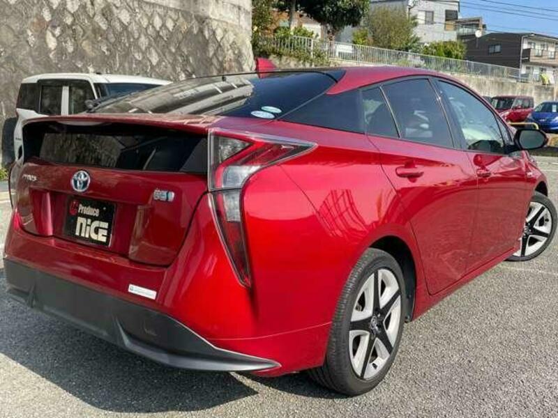 PRIUS-5