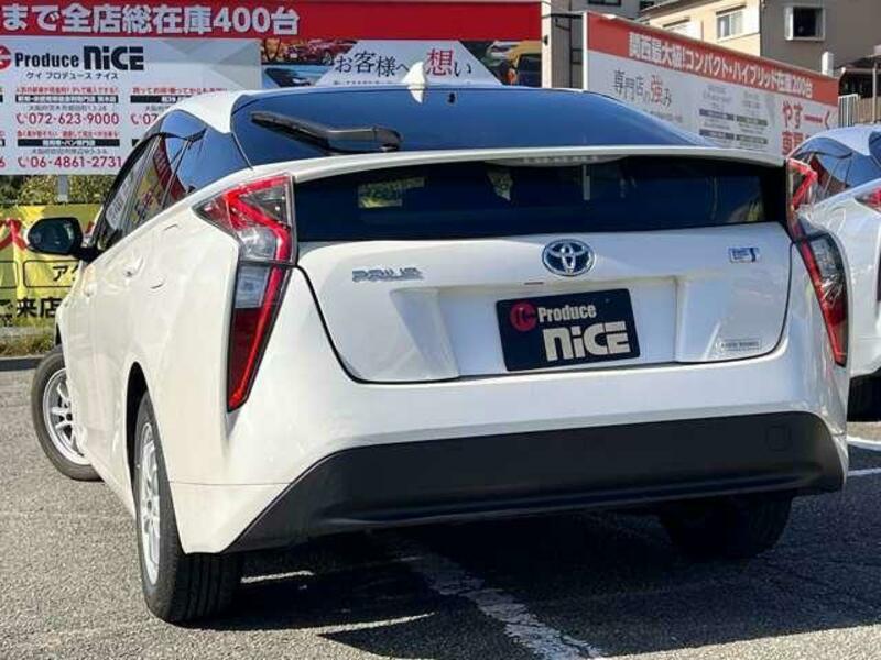 PRIUS-12