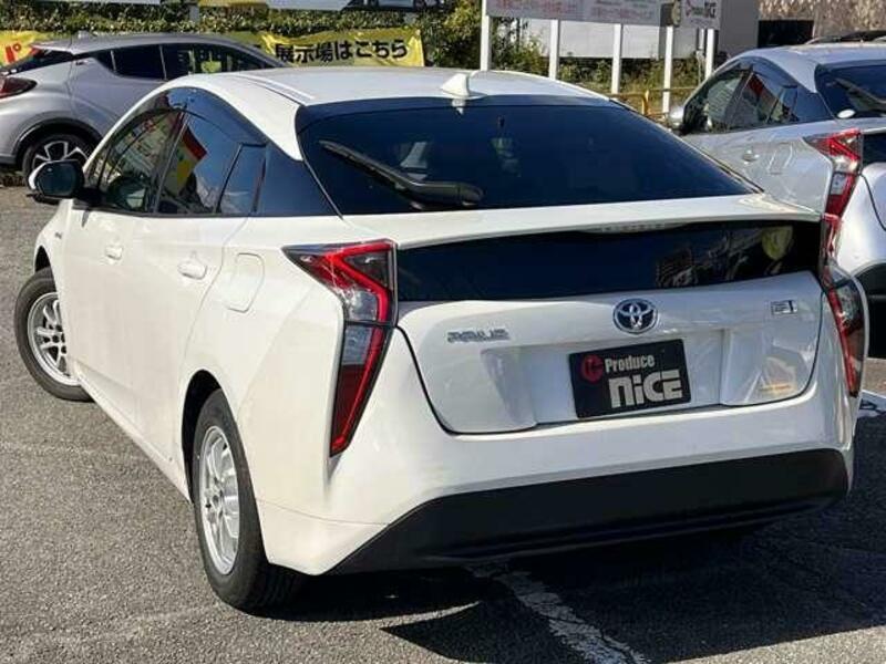 PRIUS-13