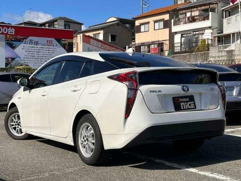 PRIUS-14