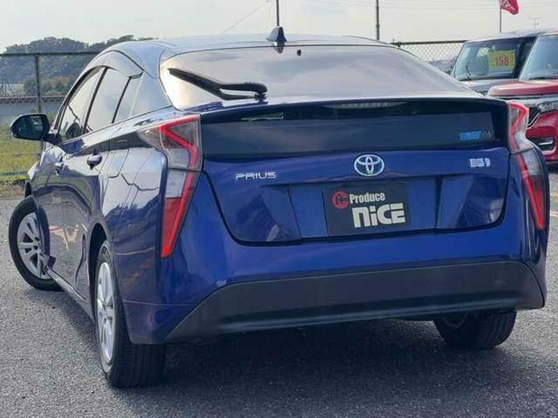 PRIUS-1