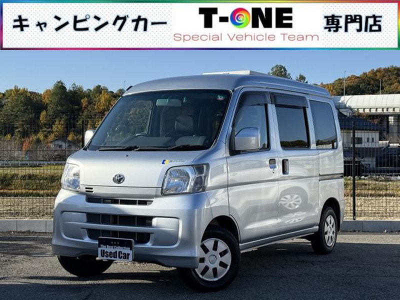 TOYOTA　PIXIS VAN