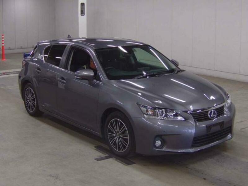 LEXUS　CT