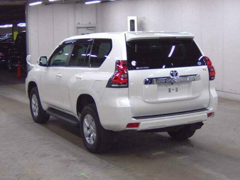 LAND CRUISER PRADO-1