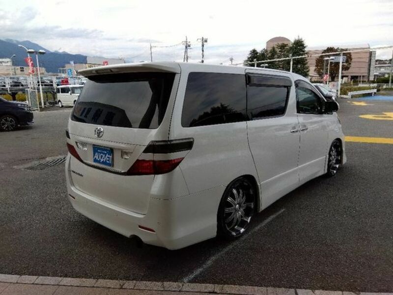 VELLFIRE