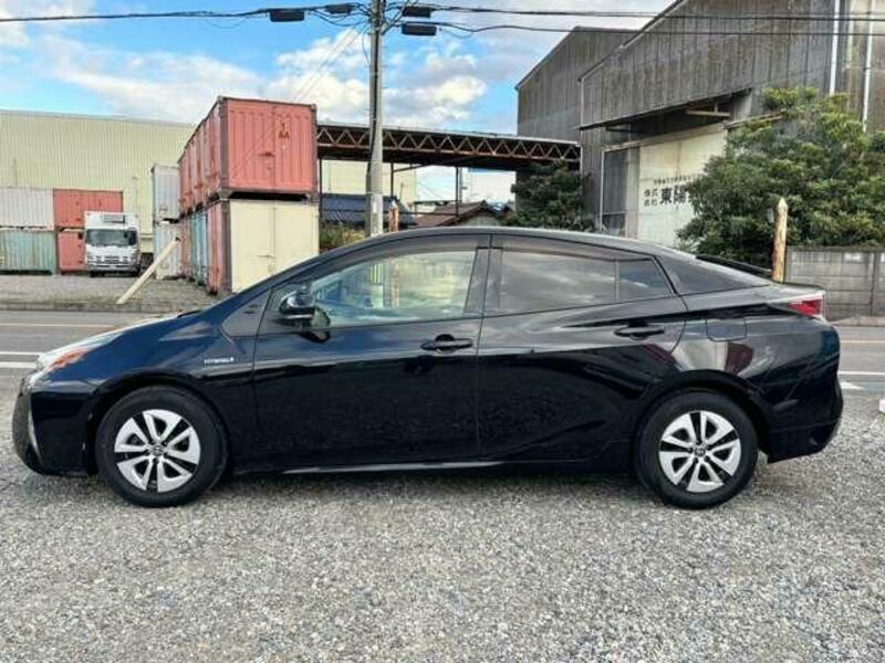 PRIUS-13