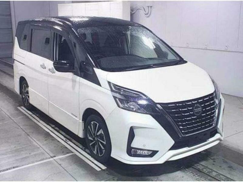 NISSAN　SERENA