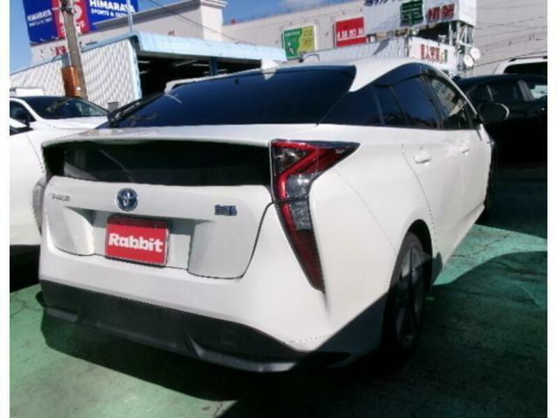 PRIUS-1