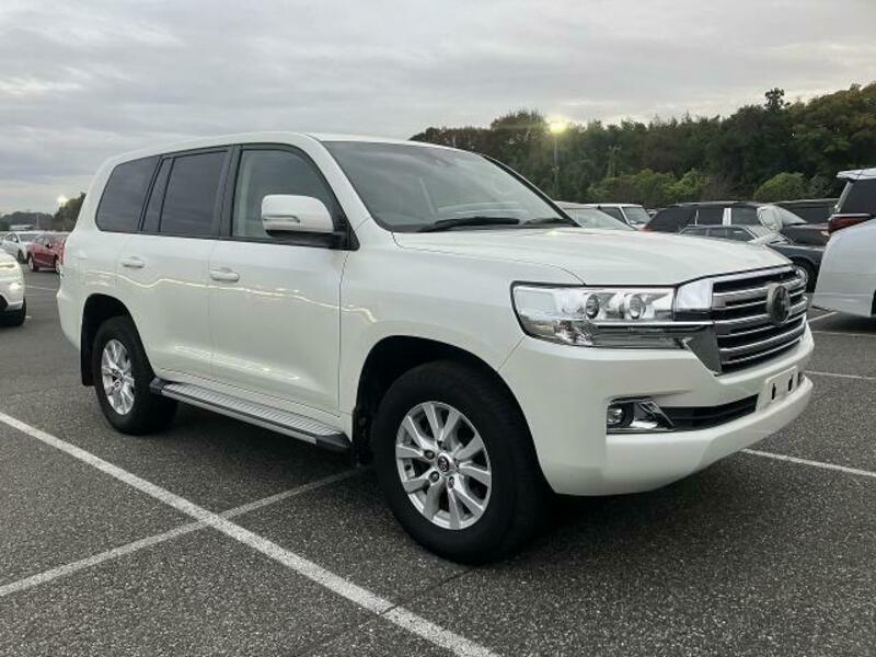 TOYOTA　LAND CRUISER