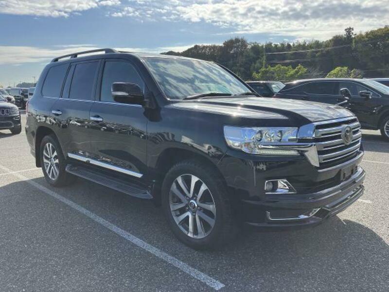 TOYOTA　LAND CRUISER