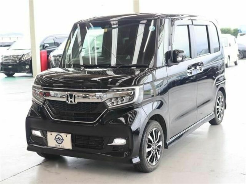 HONDA N BOX CUSTOM