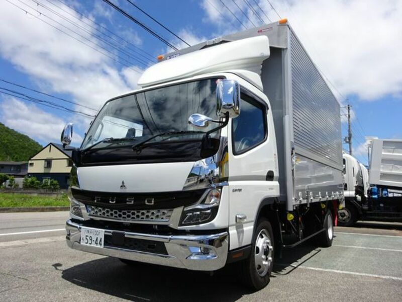 MITSUBISHI　CANTER