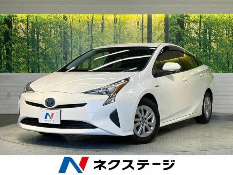 TOYOTA　PRIUS