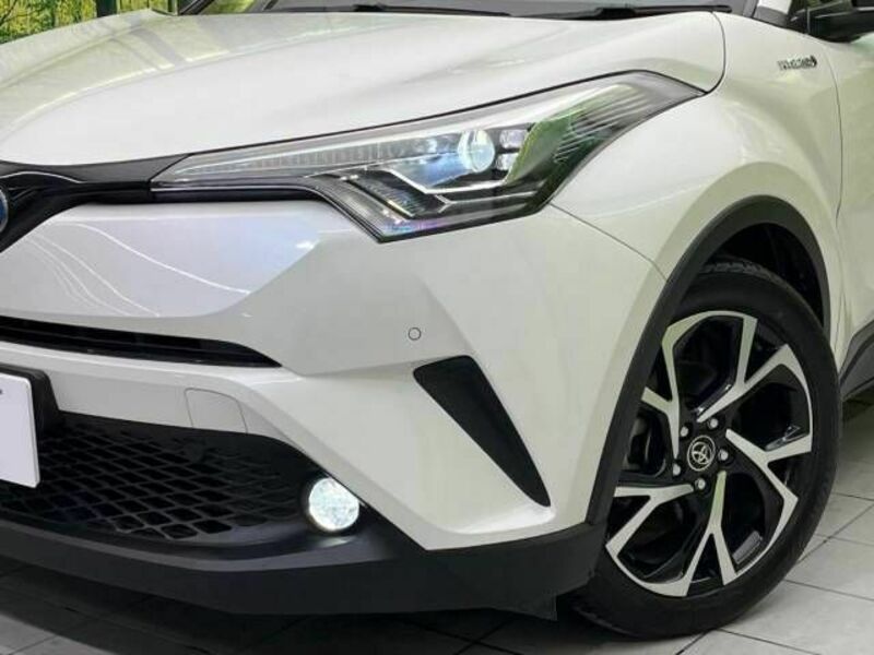 C-HR-12