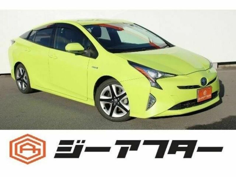 TOYOTA　PRIUS