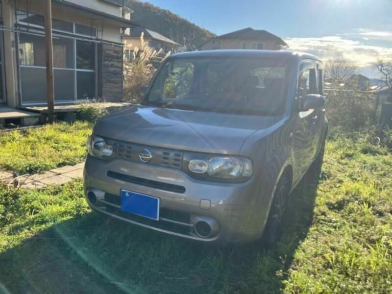 NISSAN　CUBE