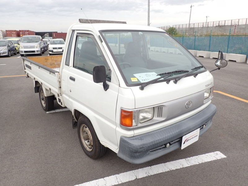 TOWNACE TRUCK