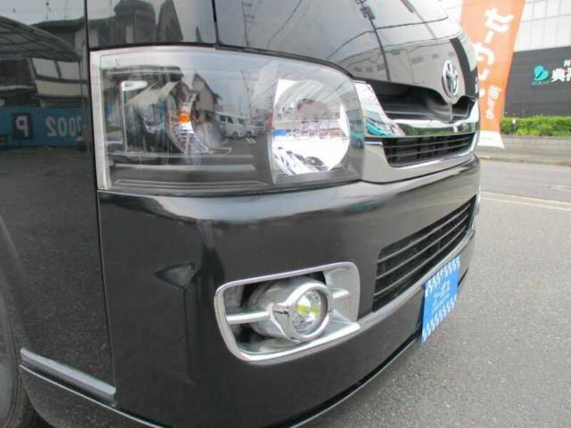 HIACE VAN-1