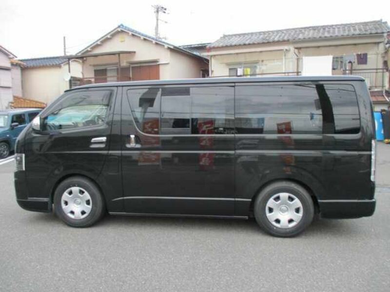 HIACE VAN-7