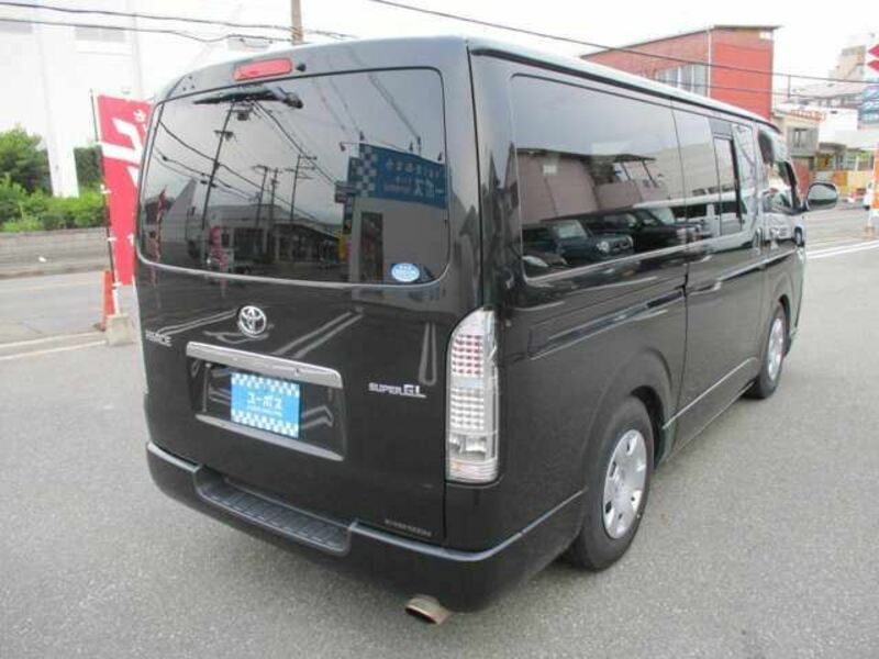 HIACE VAN-8