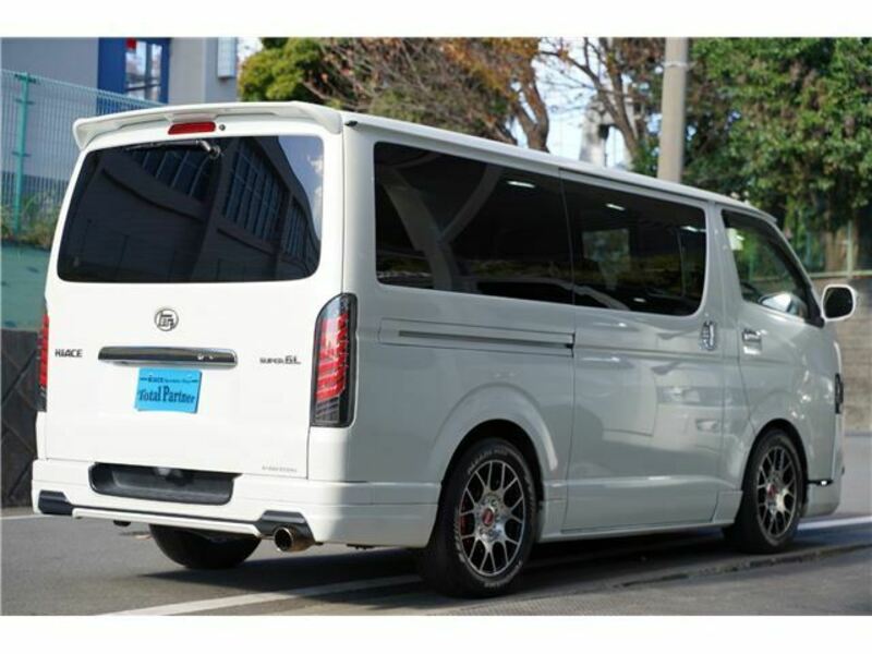 HIACE VAN-15