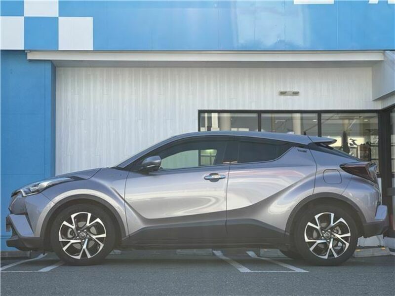 C-HR-8