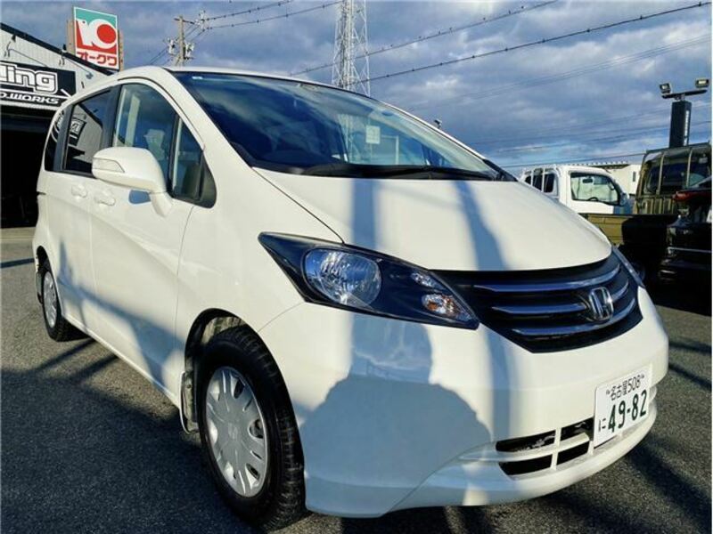 HONDA　FREED