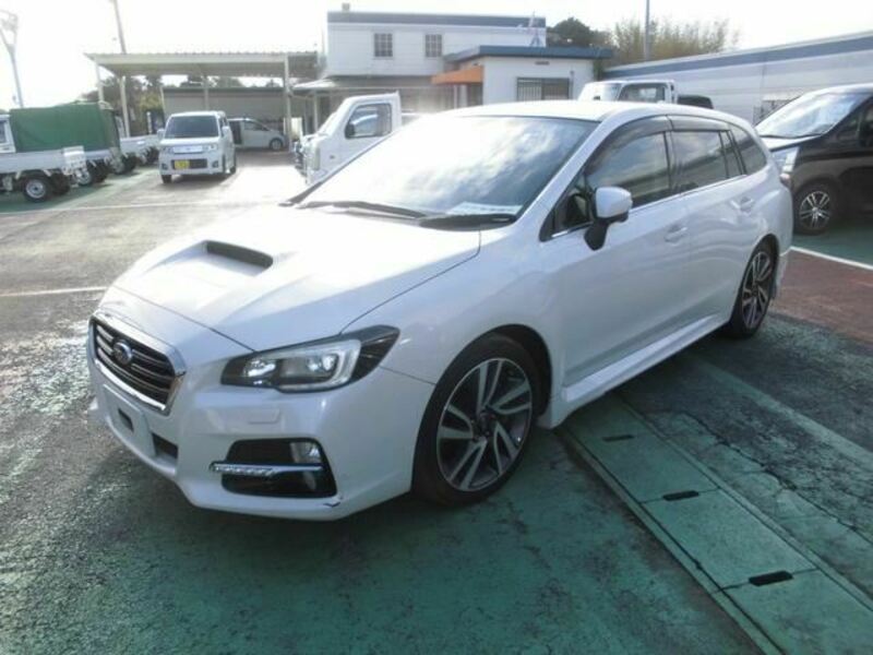 SUBARU　LEVORG