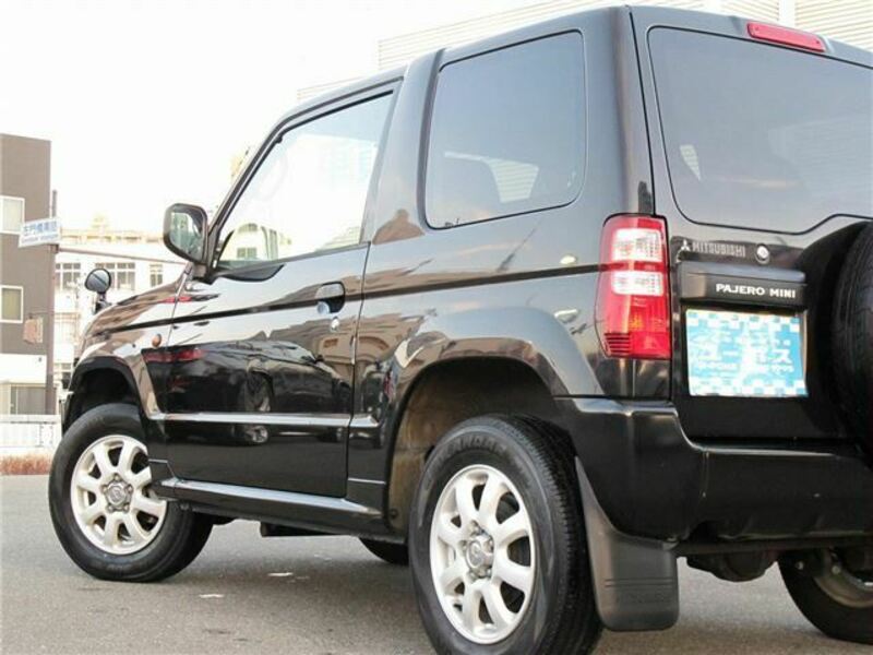 PAJERO MINI-37