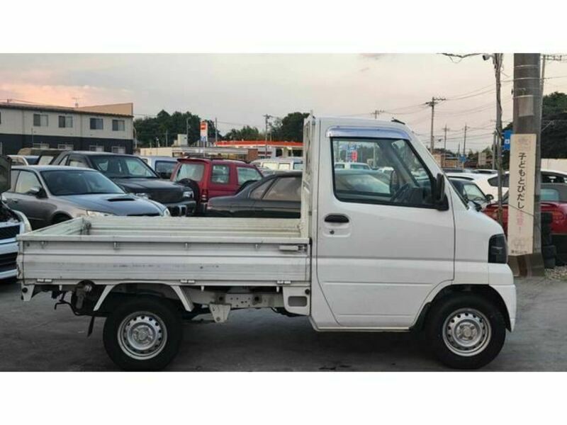 MINICAB TRUCK