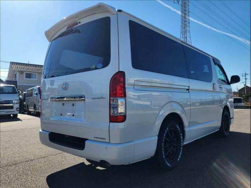 HIACE VAN-14