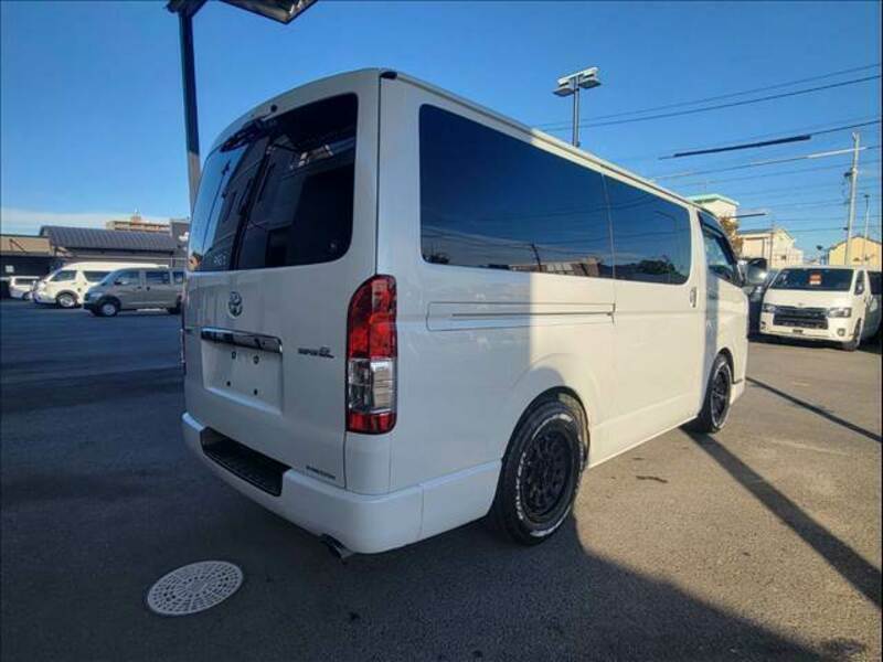 HIACE VAN-14