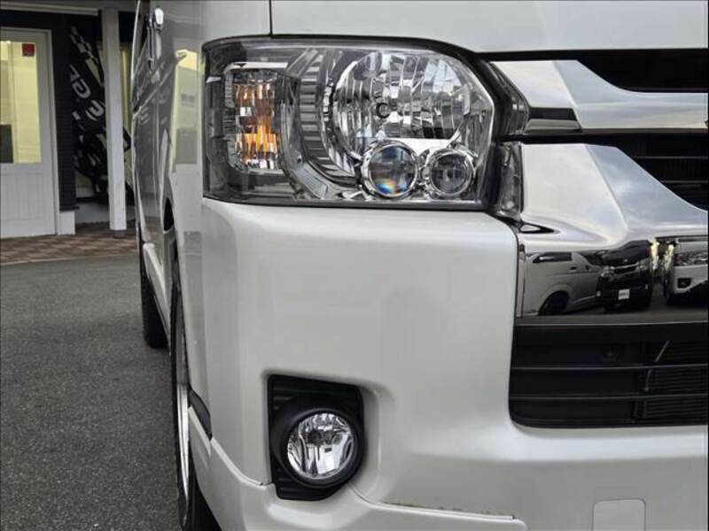 HIACE VAN-9