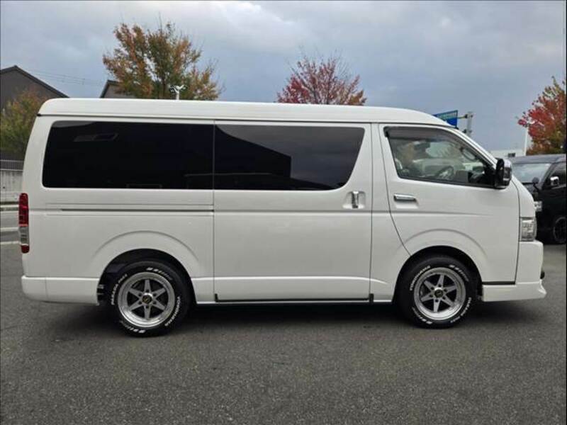 HIACE VAN-12