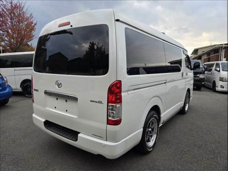 HIACE VAN-14