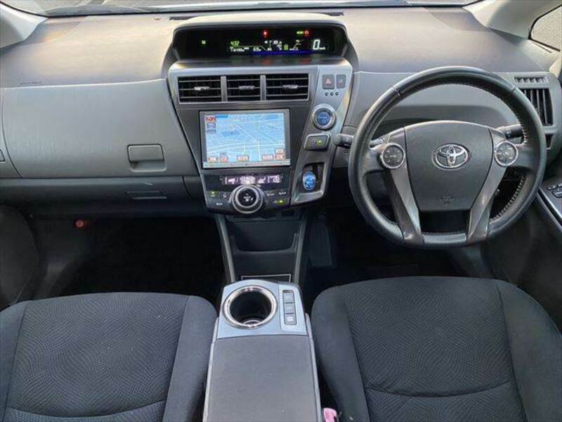 PRIUS ALPHA