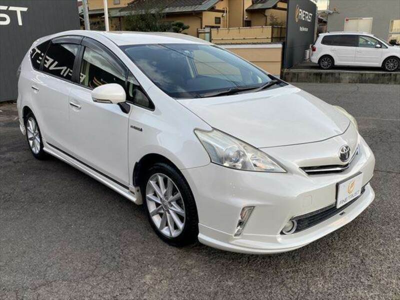 PRIUS ALPHA