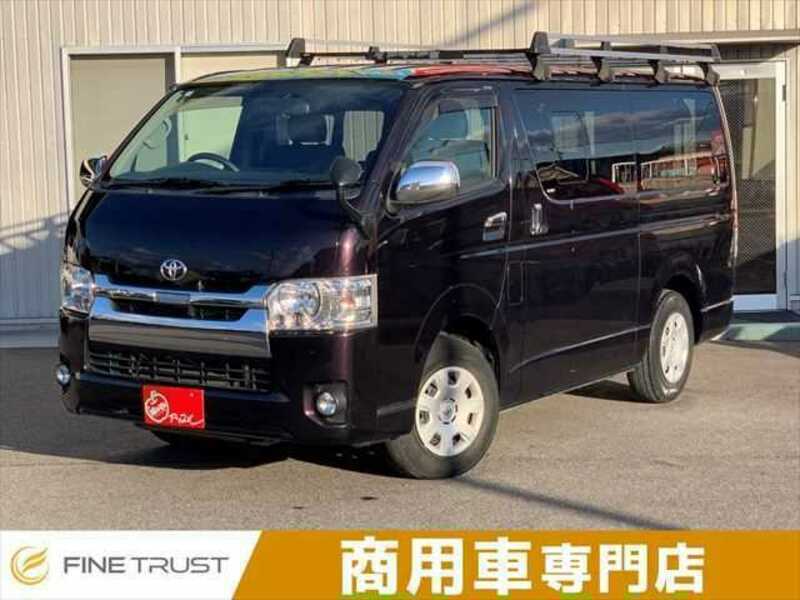 TOYOTA　HIACE VAN