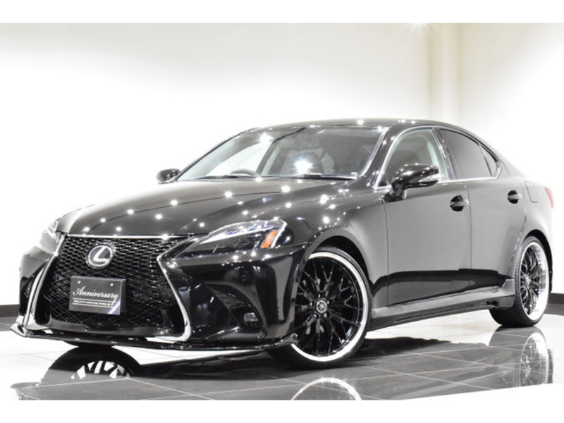 LEXUS　IS