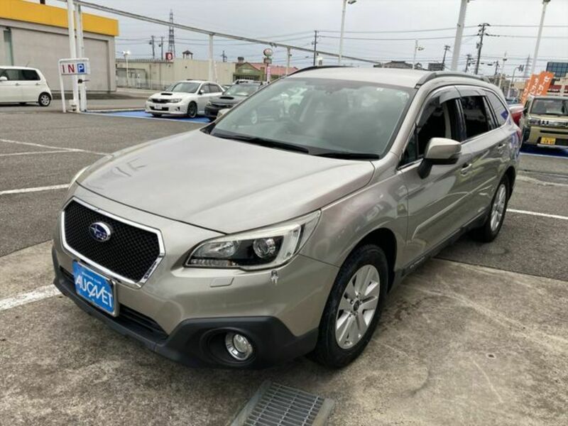 SUBARU　LEGACY OUTBACK