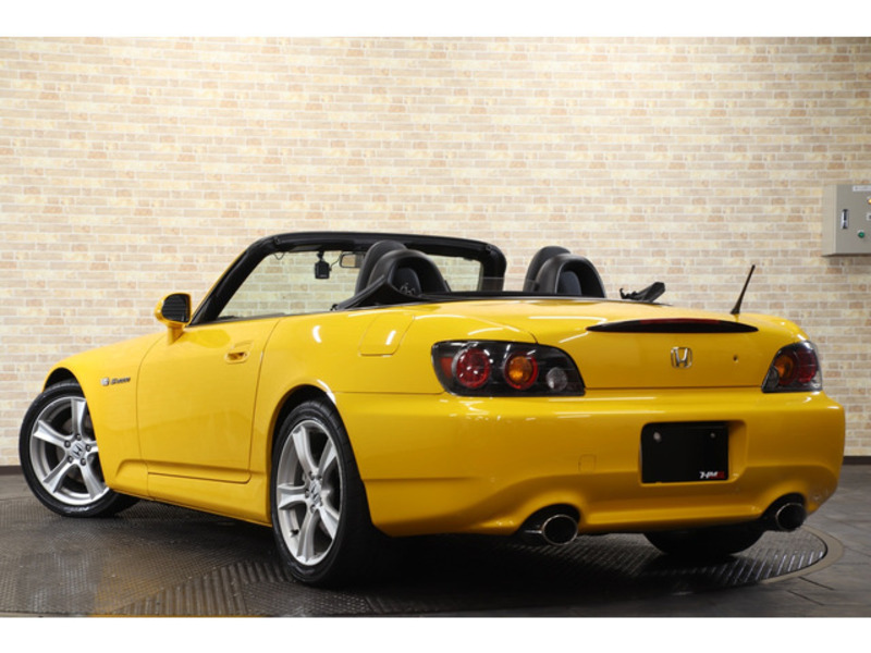 S2000-8